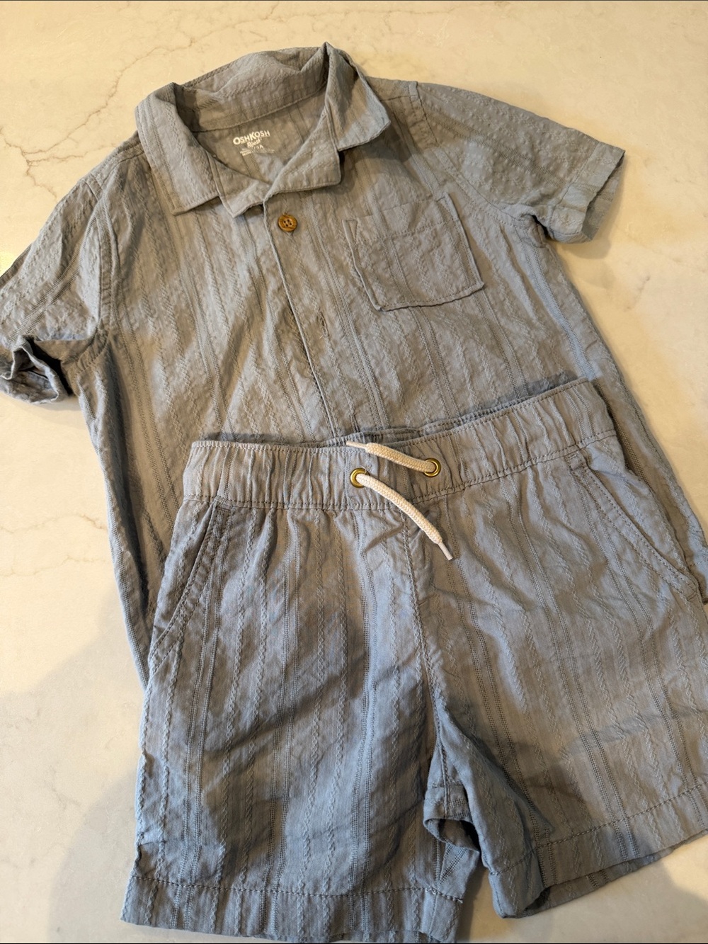OshKosh B'gosh green Toddler Shirt & Shorts Set
